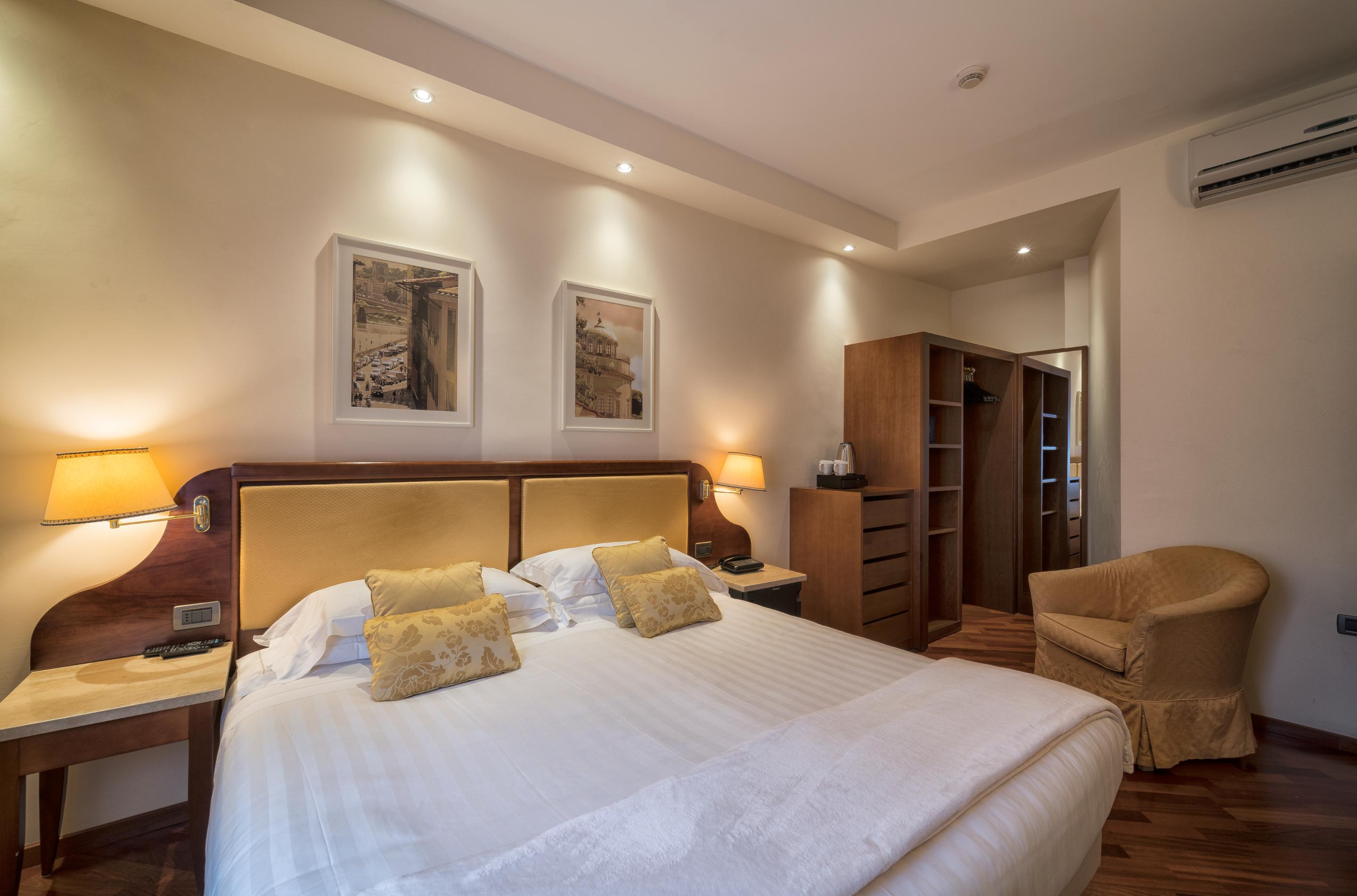B&B Hotel Firenze Pitti Palace Al Ponte Vecchio Bagian luar foto