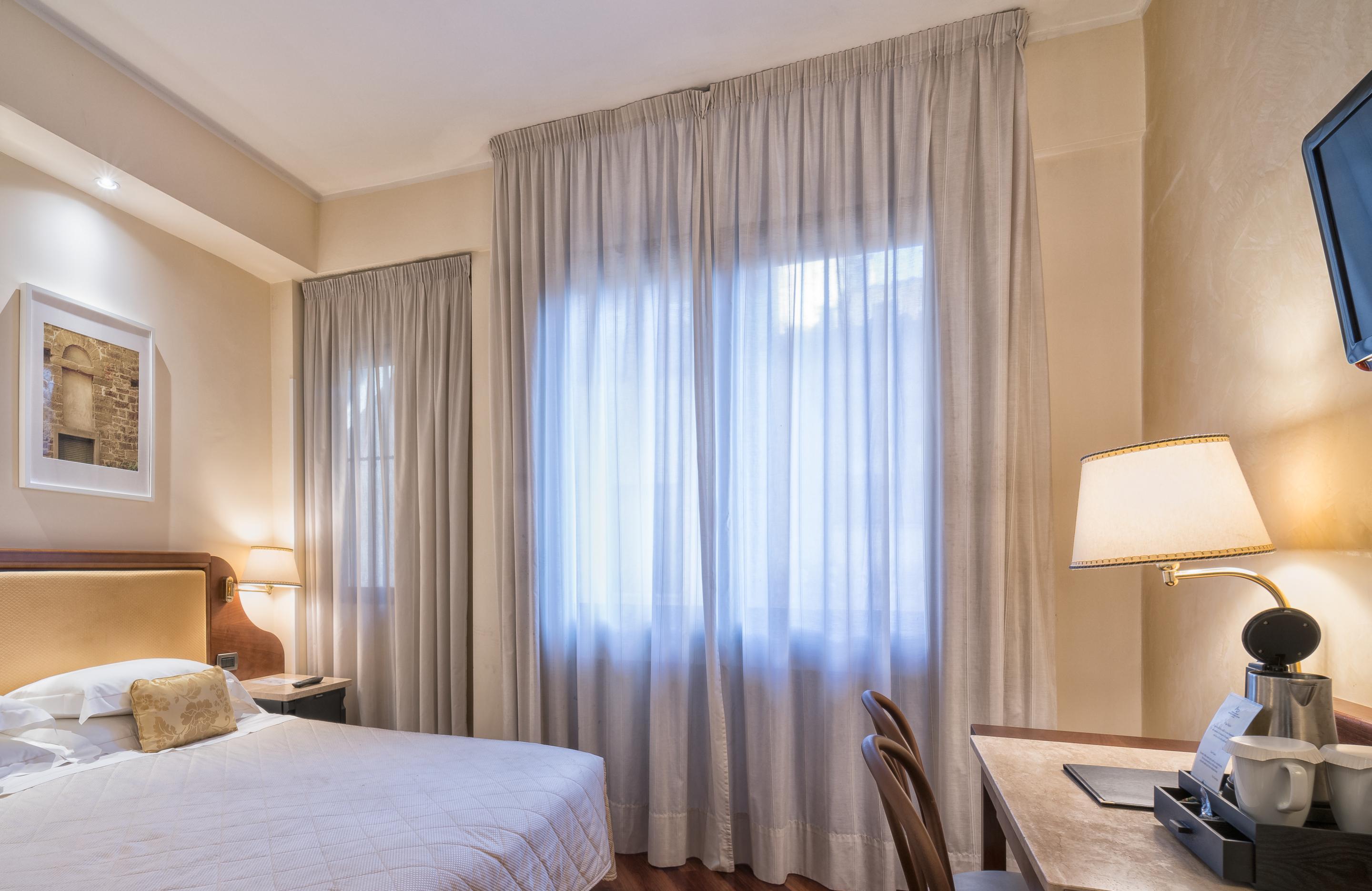 B&B Hotel Firenze Pitti Palace Al Ponte Vecchio Bagian luar foto