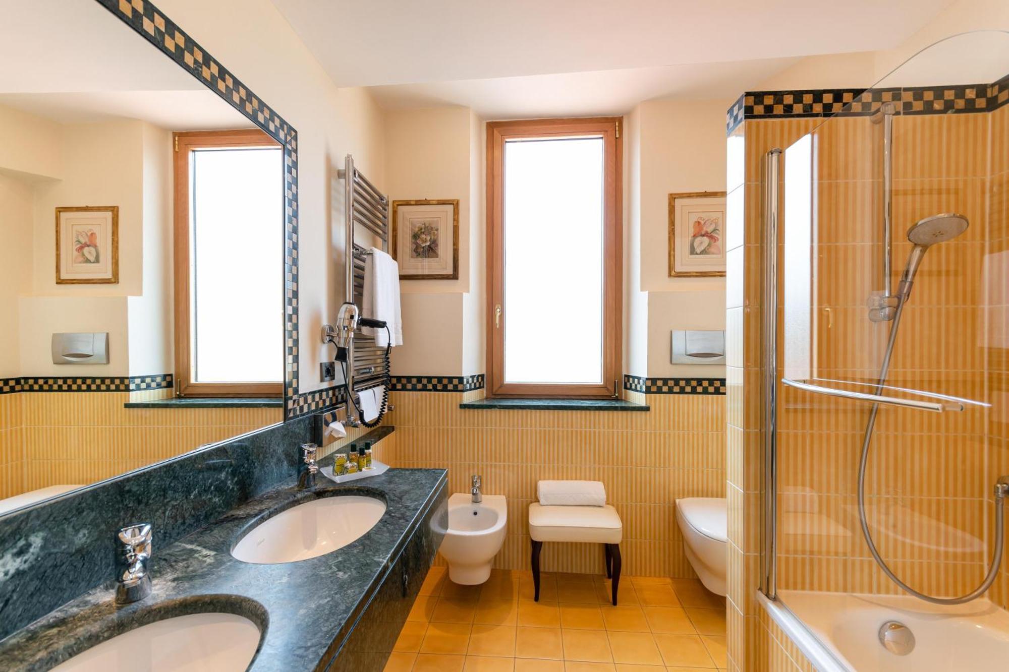 B&B Hotel Firenze Pitti Palace Al Ponte Vecchio Bagian luar foto