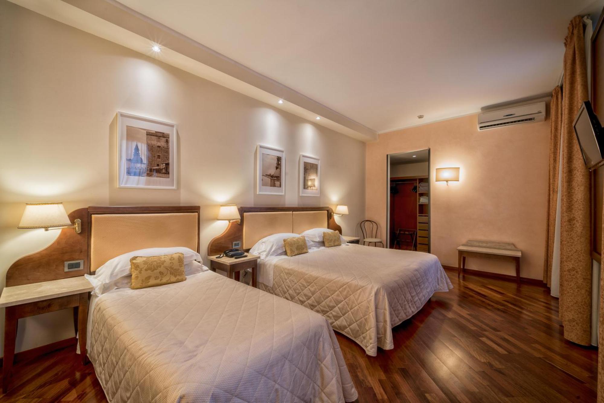 B&B Hotel Firenze Pitti Palace Al Ponte Vecchio Bagian luar foto