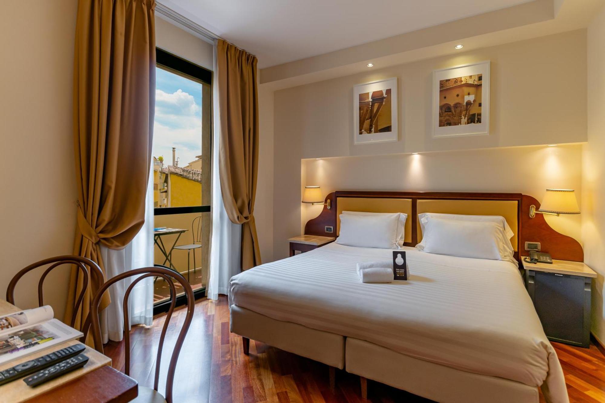 B&B Hotel Firenze Pitti Palace Al Ponte Vecchio Bagian luar foto