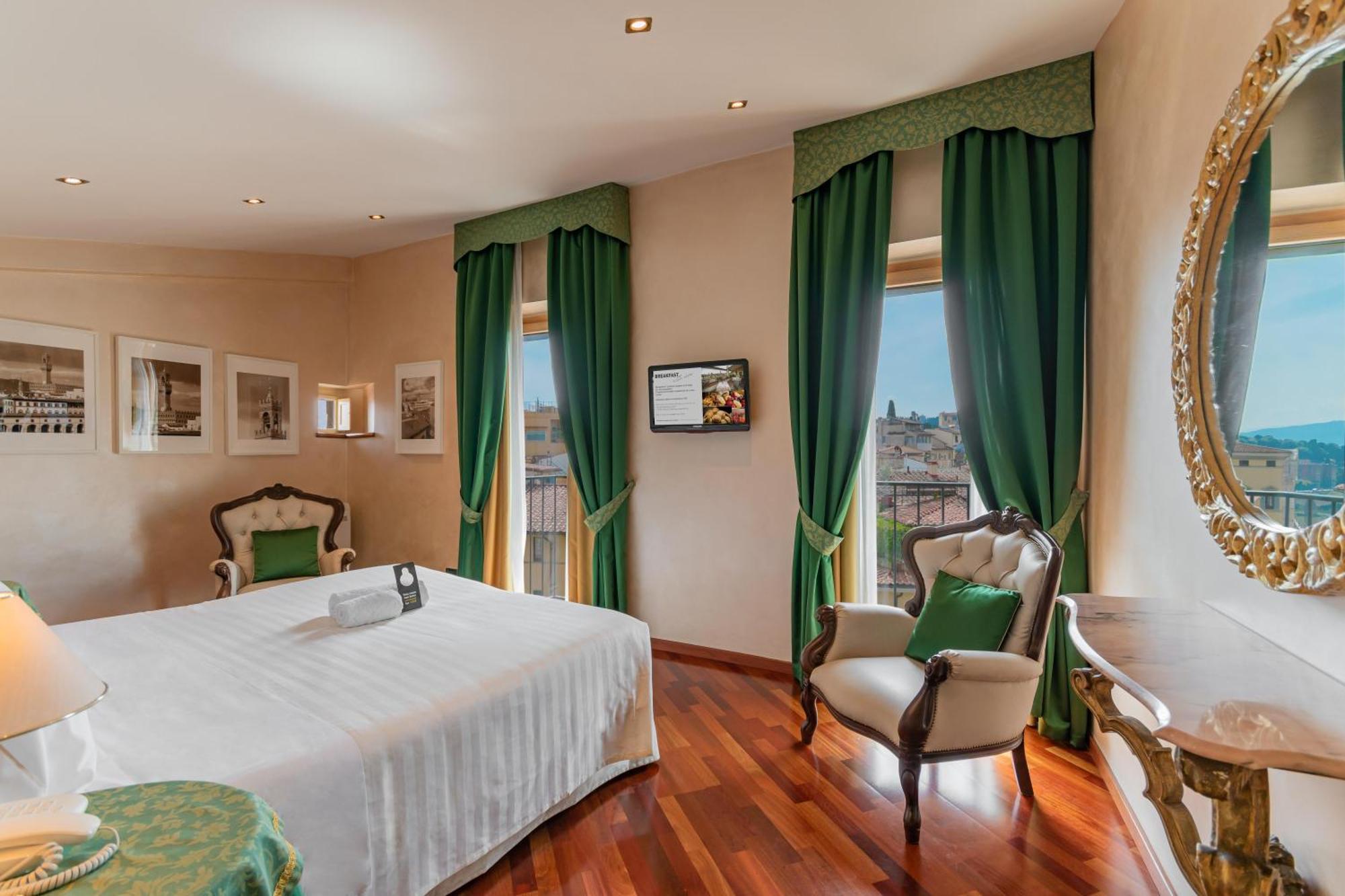 B&B Hotel Firenze Pitti Palace Al Ponte Vecchio Bagian luar foto