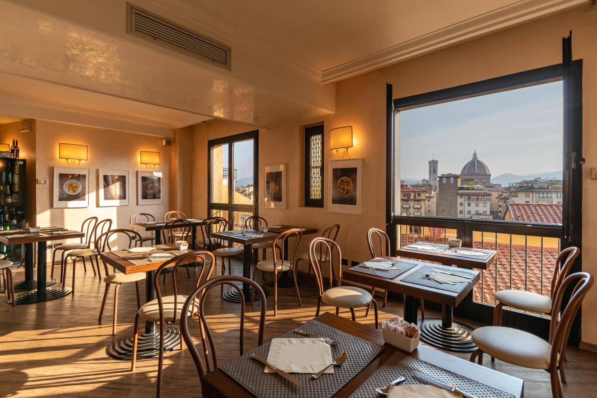 B&B Hotel Firenze Pitti Palace Al Ponte Vecchio Bagian luar foto