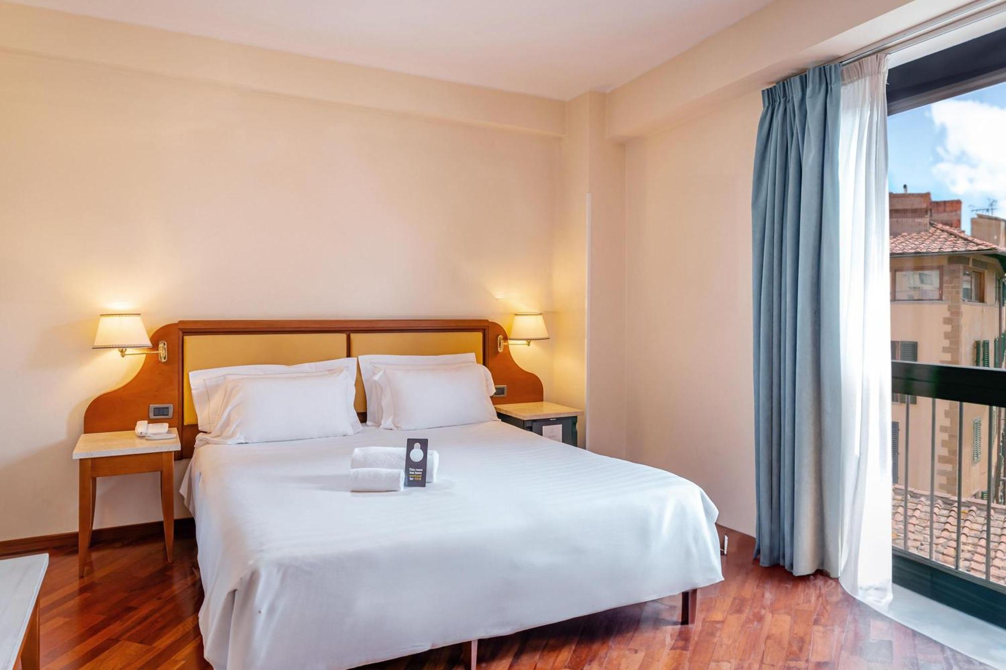 B&B Hotel Firenze Pitti Palace Al Ponte Vecchio Bagian luar foto